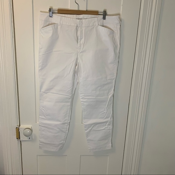 Old Navy Pants - Old Navy White Pixie Pants